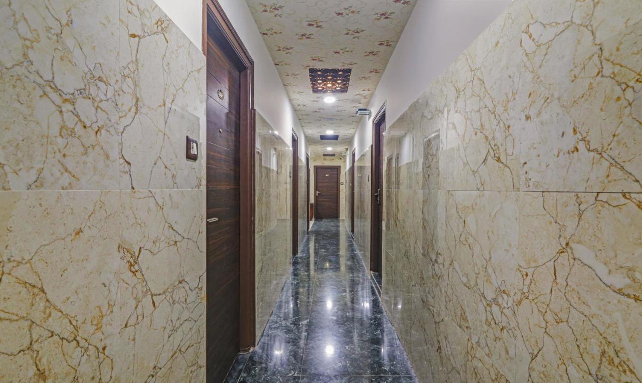 Treebo J A Royal Suites Manikonda Hyderabad Exterior foto